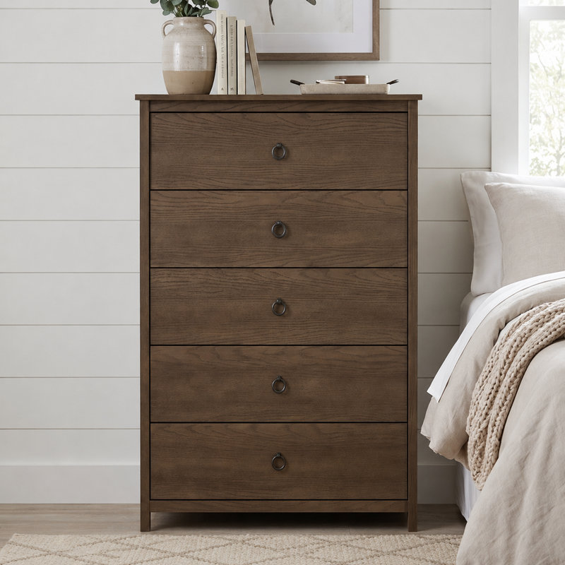 Mucci 31.3" W Transitional Modern White Solid Wood 5 Drawer Chest, Antique White Oak