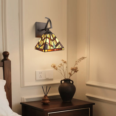 VINCENT Tiffany-Style 1-Light Koushik Wall Sconce 6" Shade