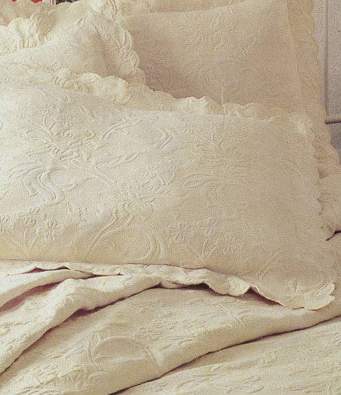 La Rochelle Botanica Coverlet, Twin, Cream