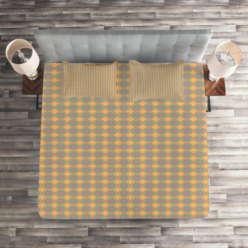 Farmhouse / Country Coverlet, King Bedspread + 2 Shams