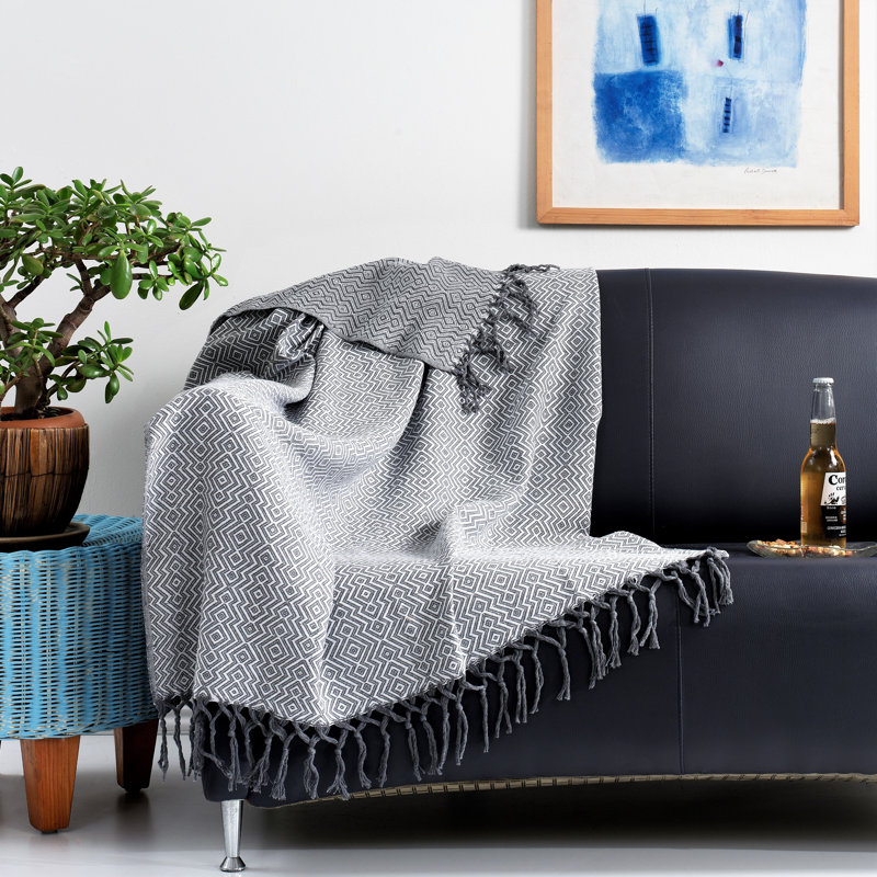 Schwindt Snugglie Throw, Light Grey