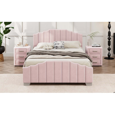 Ensemble de chambre à coucher 3 pièces avec lit plateforme tapissier en velours pour lit grand et 2 tables de chevet à trois tiroirs