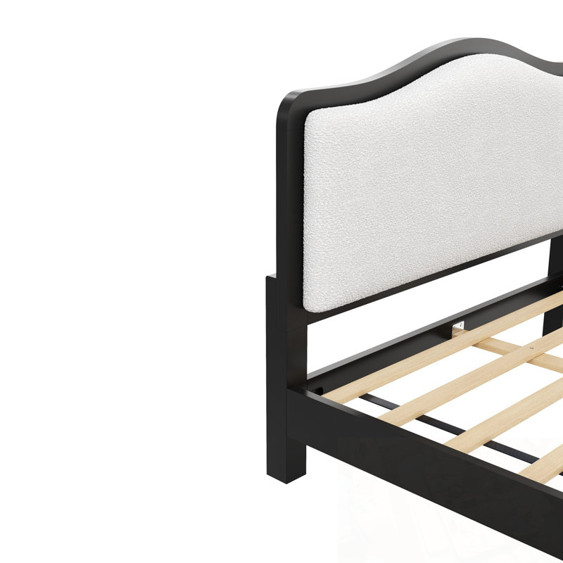 Grand lit plateforme avec tête de lit tapissier Kirkham, Noir