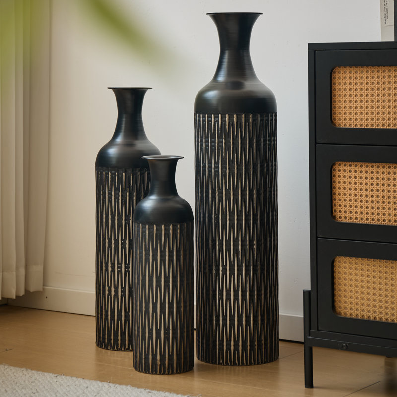 Modern Black Metal Decorative Vases Floor Vases with Textured Pattern Set of 3 for Living Room (32.68, 25.98, 19.69in.)