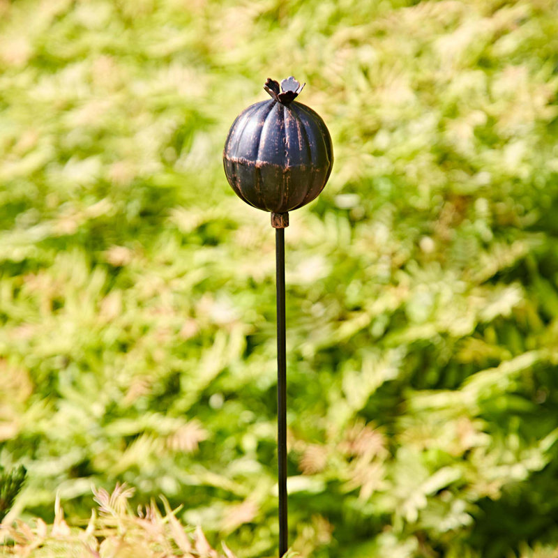 Iron Garden Statue, Black