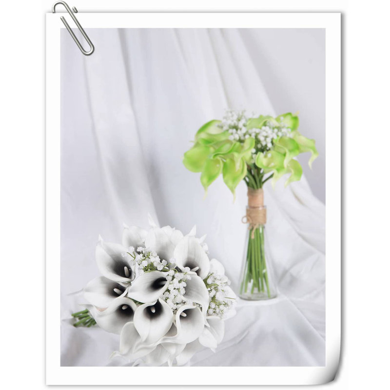 Arrangement Lillies, Blanc / noir, H 13,58 po x l 2,3 po x P 3 po