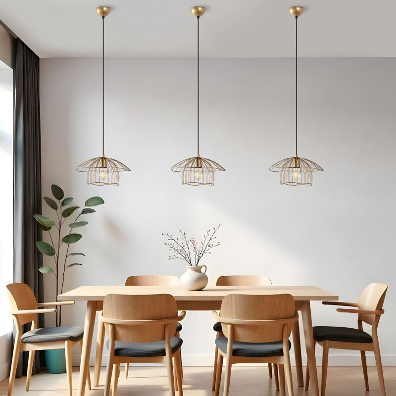Élégant lustre doré de 26,8 po x 26,8 po x 44,1 po | Corps en métal robuste, bouchon de 13,8 po x 6,3 po | 1 x douille E27 (40 W maximum), ampoule non incluse | Parfait pour le salon, la salle à manger et le vestibule | Homologué IP20 pour une utilisation intérieure