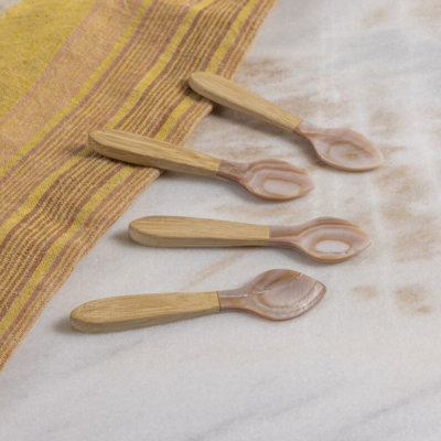 Serin Shell Small Spoons, Set of 4
