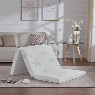 Matelas pliant en mousse à mémoire de forme avec sac de rangement, surmatelas pliable à 3 plis, matelas d'invité certifié Certipur-US avec housse de refroidissement et doublure imperméable