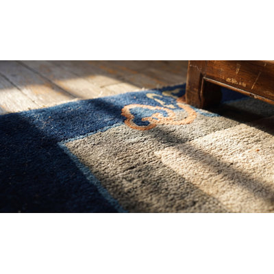 Tapis de couloir ivoire chinois antique en laine noué - couloir des années 1920