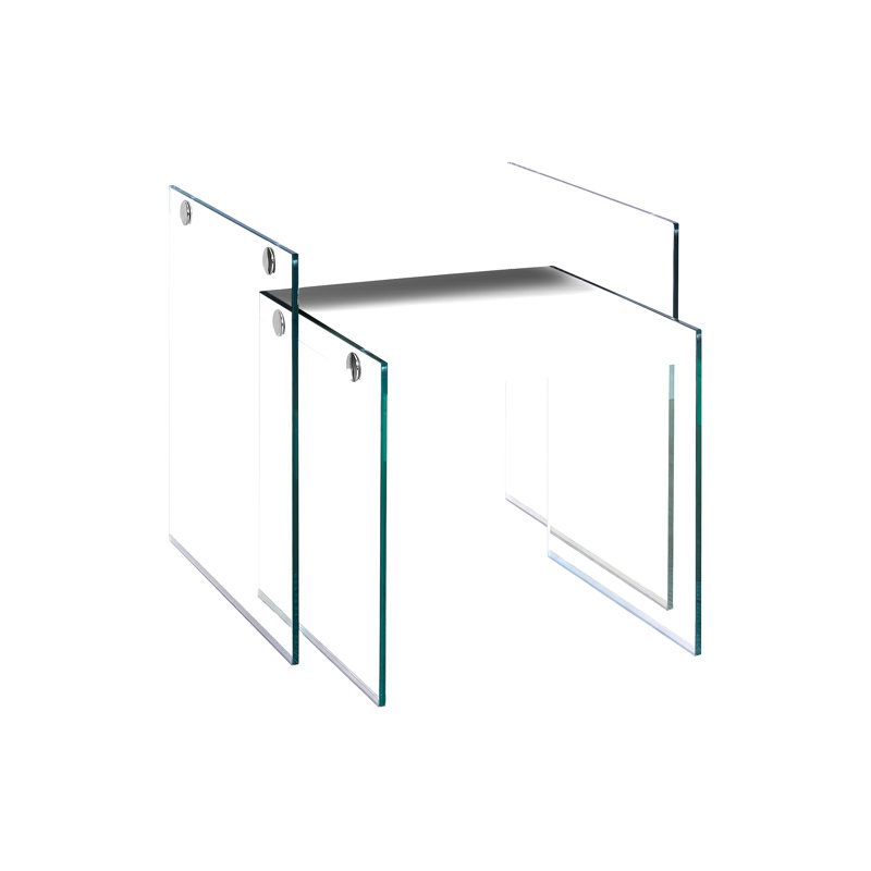 Tables gigognes modernes avec verre trempé et stratifié blanc brillant, idéales pour un décor élégant et peu encombrant.