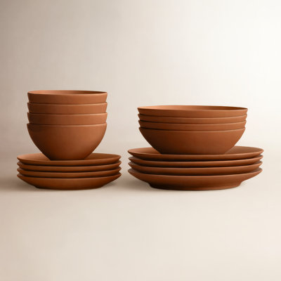 The Core 16-Piece Ceramic Dinnerware Set