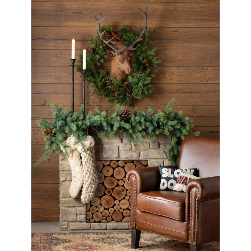 Faux Polyester 35'' Wreath