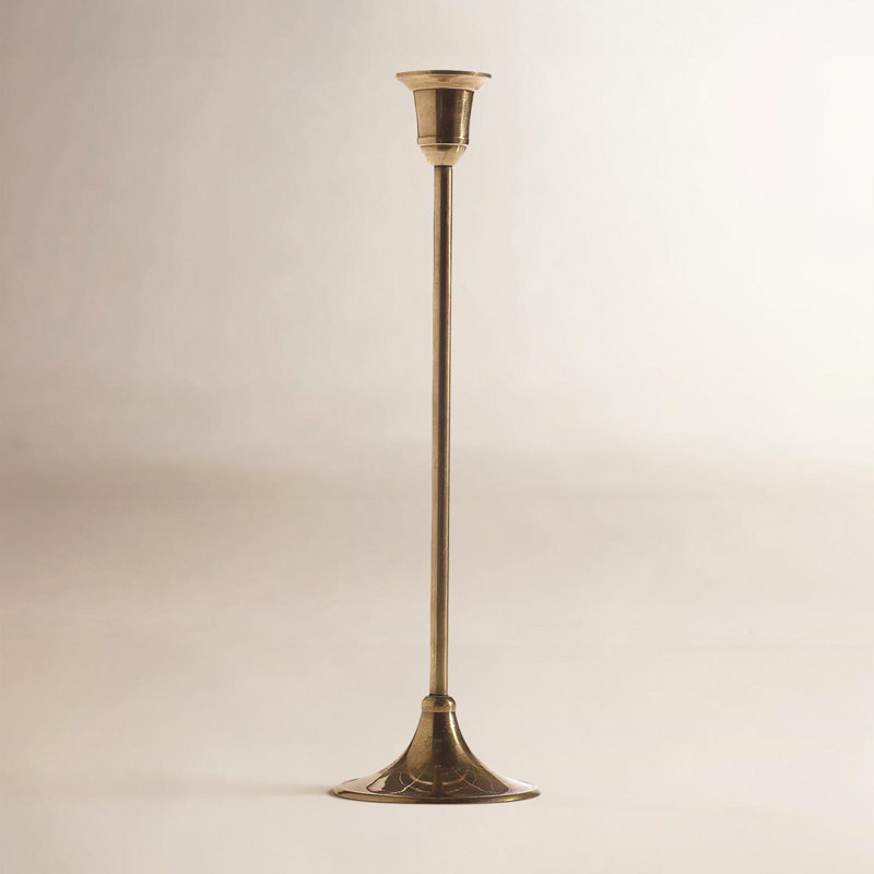Metal tabletop candlestick Gola, H 11 po x l 3,25 po x P 3,25 po