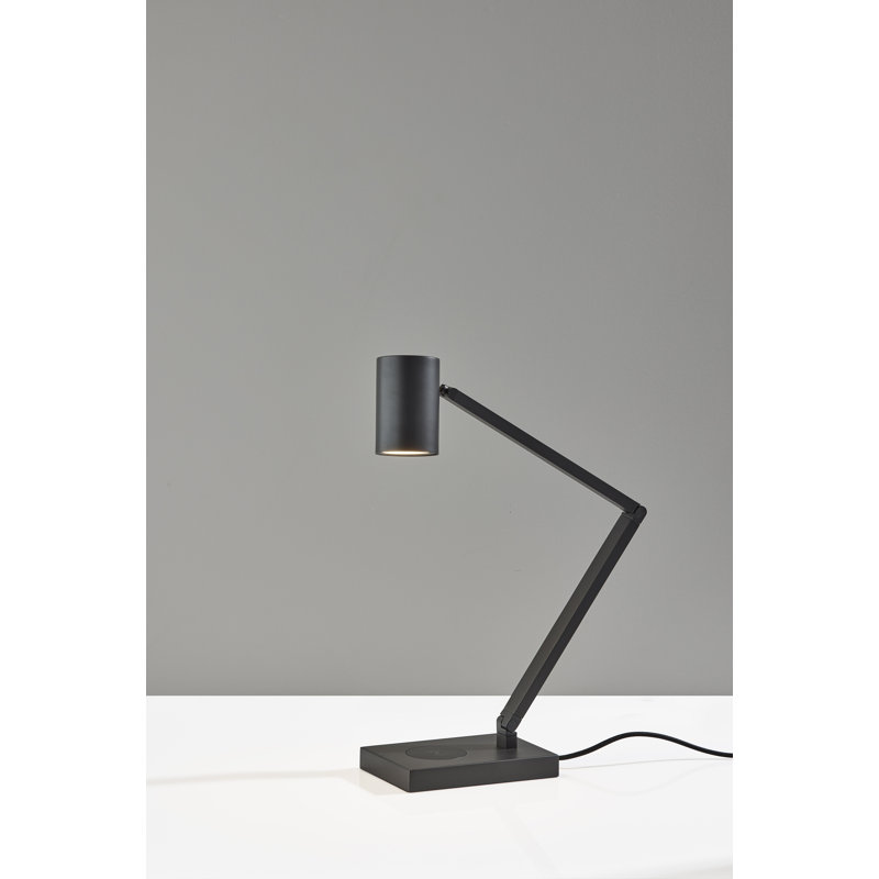 Lampe de bureau Newman en métal USB, Finition laquée en laiton bruni