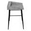 Bureau d'ordinateur moderne avec huche, tablettes de rangement et structure en métal robuste pour des espaces de travail à domicile efficaces.