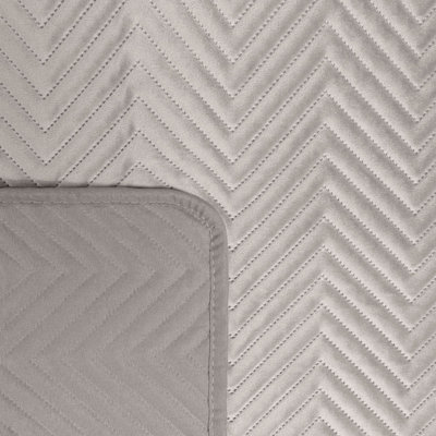 Gatik Polyester Solid Colour Bedspread