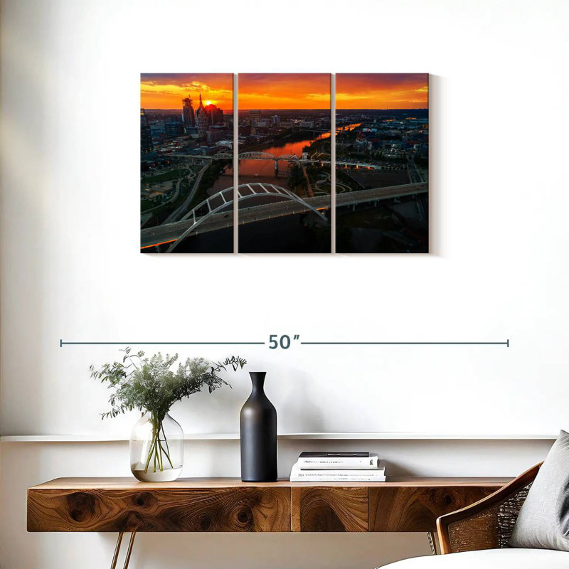 Nashville Tennessee, 20" H x 33" W