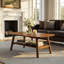 Table basse Mid-Century moderne en chêne massif avec rangement à 2 niveaux-129268065