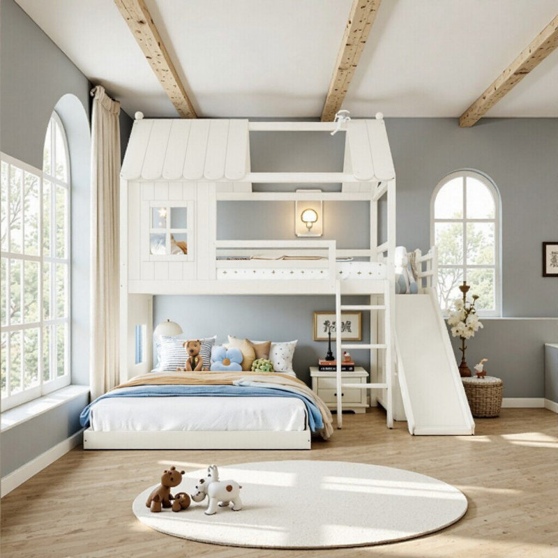 Lit superposé simple au-dessus d'une chambre double avec échelle, glissade, tablettes de rangement et garde-robe AVELOR