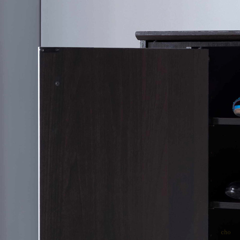 Élégant range-chaussures 2 portes rouge cacao avec 5 tablettes intérieures pour le rangement