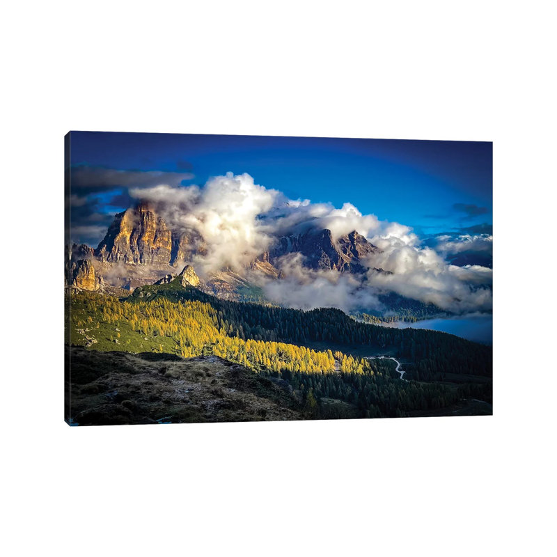 «Clouds Vs Mountains», reproduction d'art sur toile tendue, H 12 po x l 18 po, Toile tendue, Ne s’applique pas