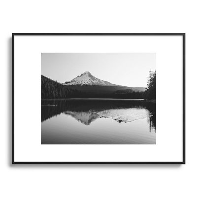 Wild Mountain Sunrise, noir et blanc, encadré sur papier