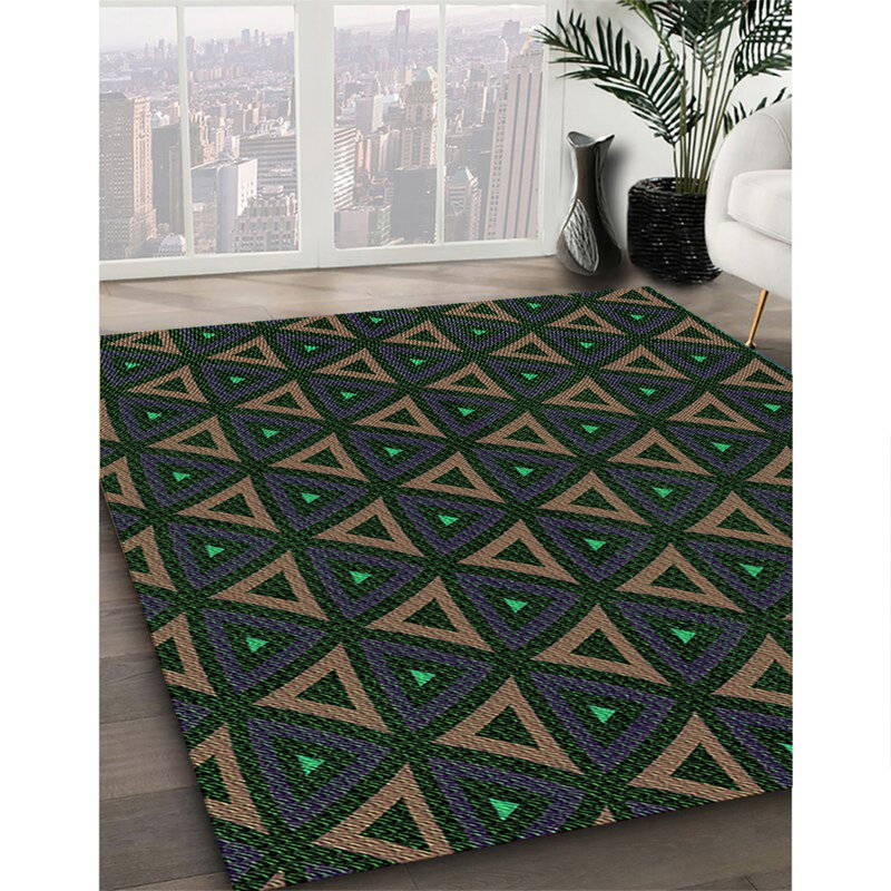 Geometric Indoor Rug, Round 7'