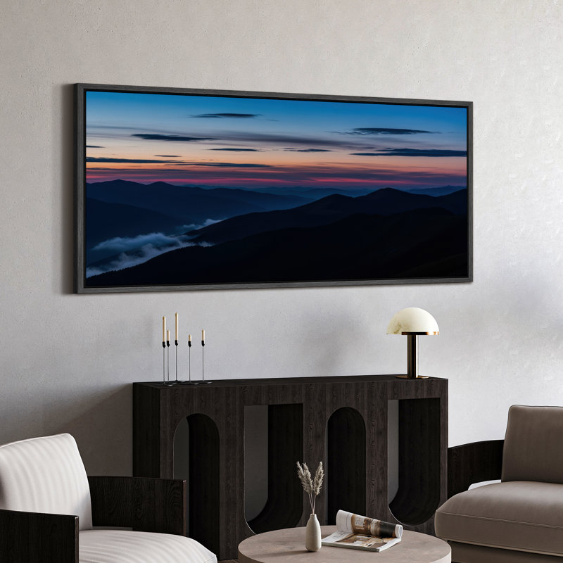 «Mountain Silhouettes at Dusk», art mural sur toile - Photographie de paysage paisible pour des intérieurs rustiques ou contemporains