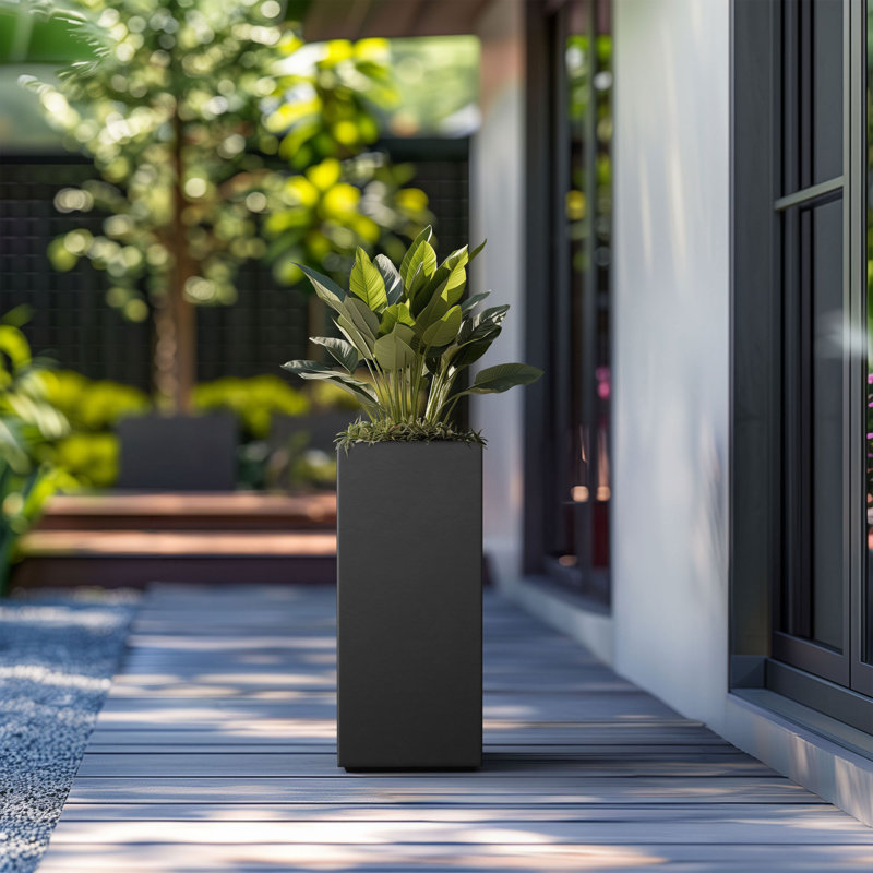 Boîte à fleurs en béton Kalil, H 20 po x l 9 po x P 9 po, Finition pierre