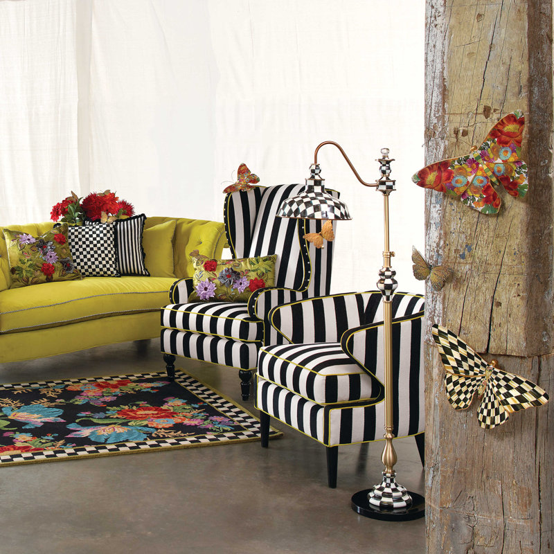 Courtly Farmhouse Floor Lamp
