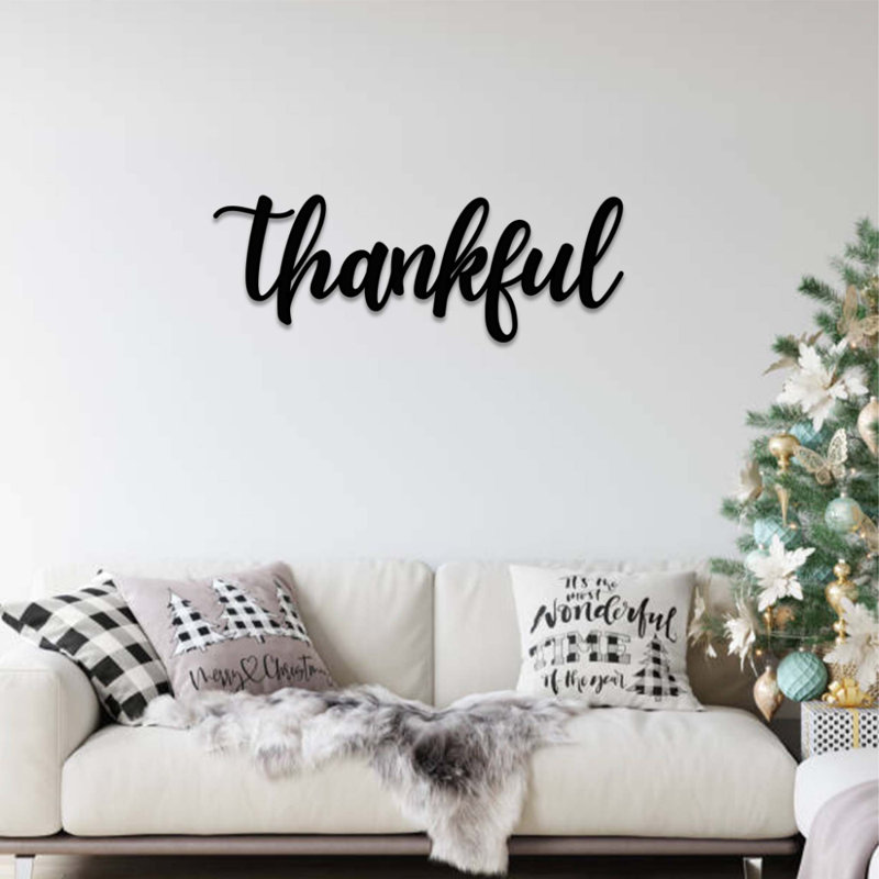 Thankful Metal Wall Art - Inspirational Word Decor - Rustic Farmhouse Wall Hanging - Gratitude Quote Sign - Modern Industrial Metal Sculpture - Living Room Kitchen Home Decor - Elegant Statement Art Piece