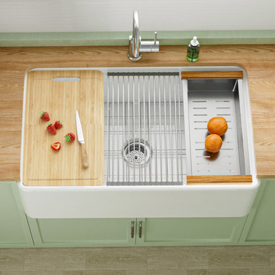 Évier de cuisine à tablier frontal en argile réfractaire 33 po x l 20 po pour la cuisine, évier de ferme blanc à simple cuve, avec passoire et planche à découper