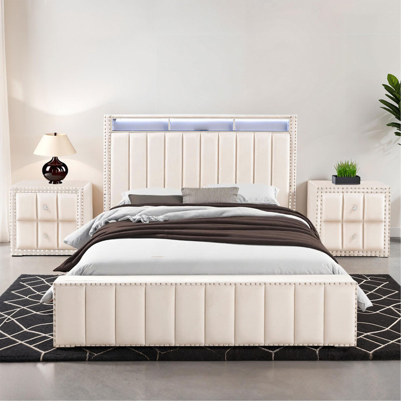 Tête de clou en tissu de chambre à coucher capitonnée glam, Grand lit, Beige