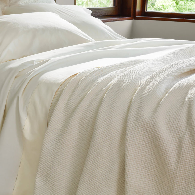 Interlaken Matelasse Coverlet, Twin/Twin XL Coverlet, Ivory
