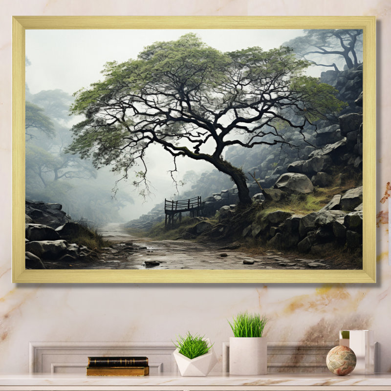Arbre vert, élégance monochrome sur toile, Encadrement doré, H 34 po x l 44 po x P 1,5 po