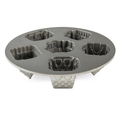 Poêle Nordic Ware Cozy Village