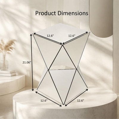 Table d'appoint géométrique à miroir argenté, table de bout d'appoint Modern Luxe, table de chevet décorative à miroir réfléchissant pour le salon, la chambre à coucher et le canapé
