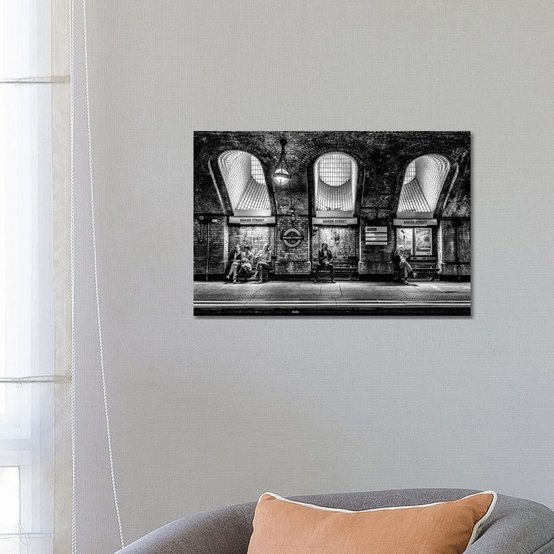 Baker Street 1 Piece Wrapped Canvas Wall Art, 66.04 cm H x 45.72 cm W x 3.175 cm D