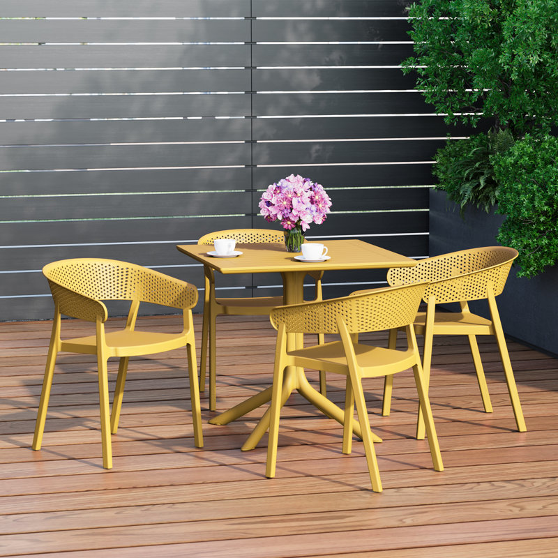 Ensemble repas carré pour 4 personnes, Jaune