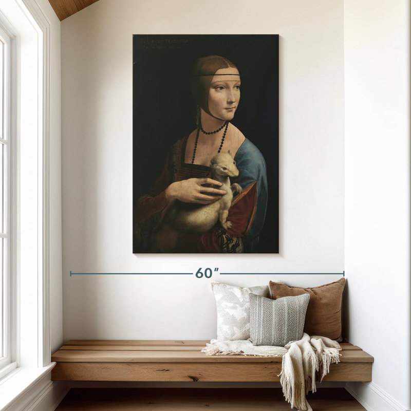 Leisha avec une hermine, H 48 po x l 32 po