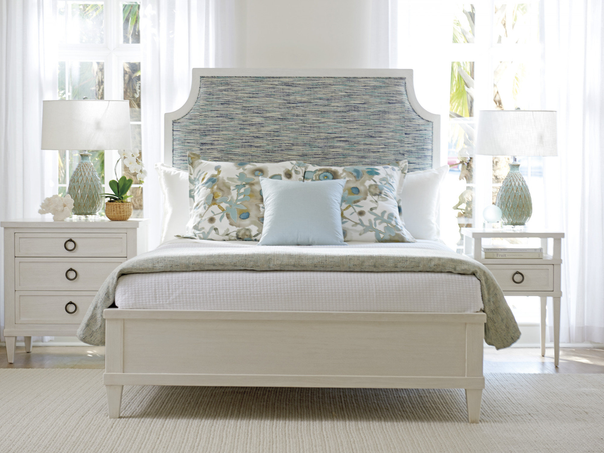 Tommy Bahama Home Ocean Breeze Belle Isle Upholstered Bed
