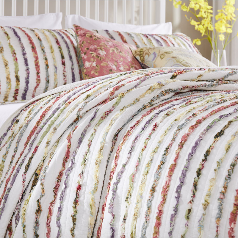 White Cotton Reversible Quilt Set with Decorative Pillows