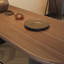 Ensemble de table en bois massif de style médiéval-110393389