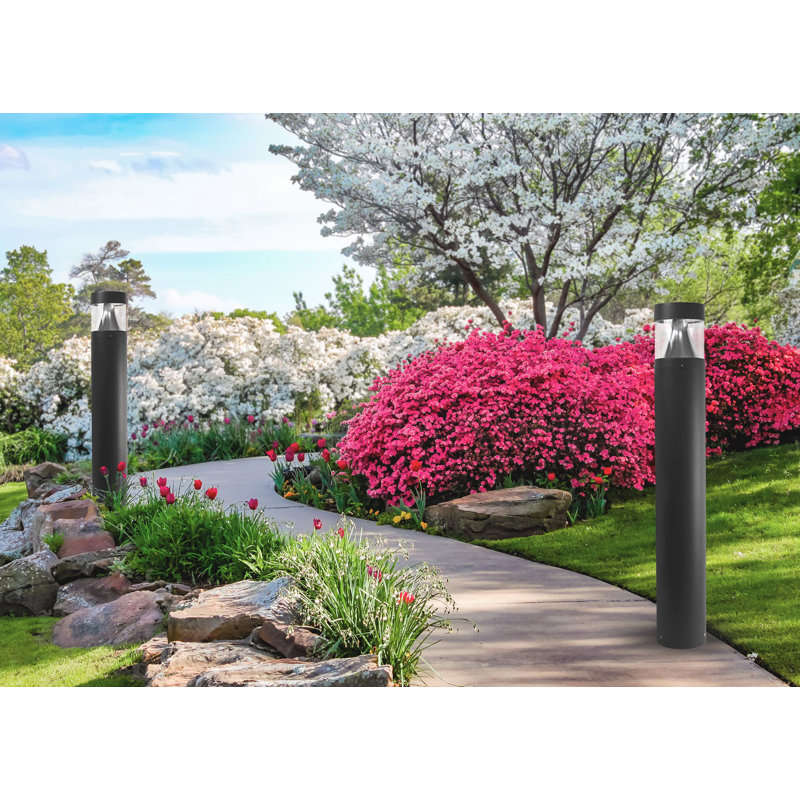 Solus Round Tunable/Switchable LED Landscape Bollard Light, Black
