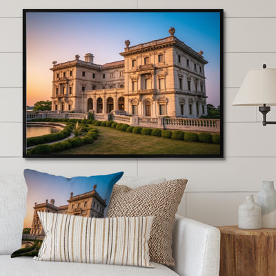 " Rhode Island New Port Historical Mansion II "