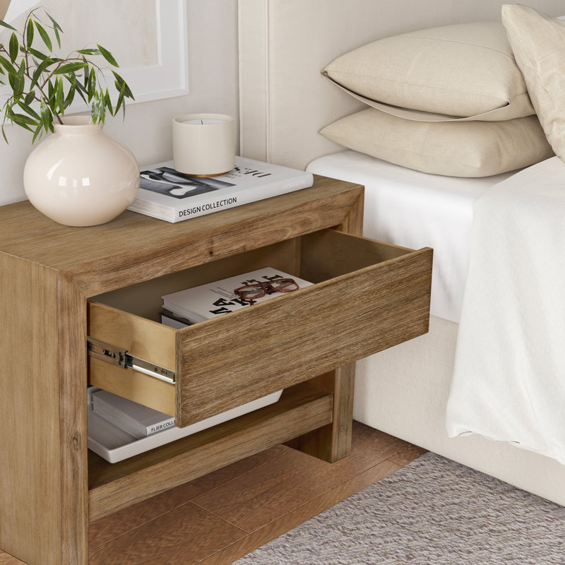 Mariolita Accent Table