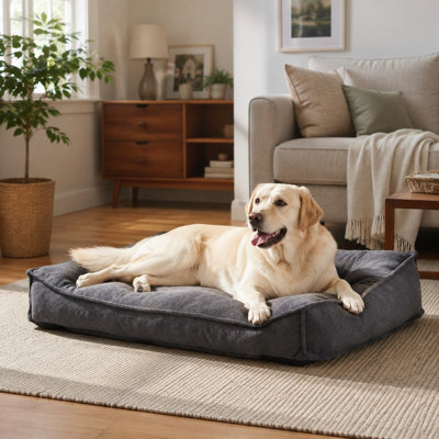 Canapé orthopédique gris XL de 42 pouces pour grands chiens, avec une structure épaisse et robuste, une inclinaison ergonomique, une surface ultra-douce, une housse amovible, un design lavable et un fond antidérapant.