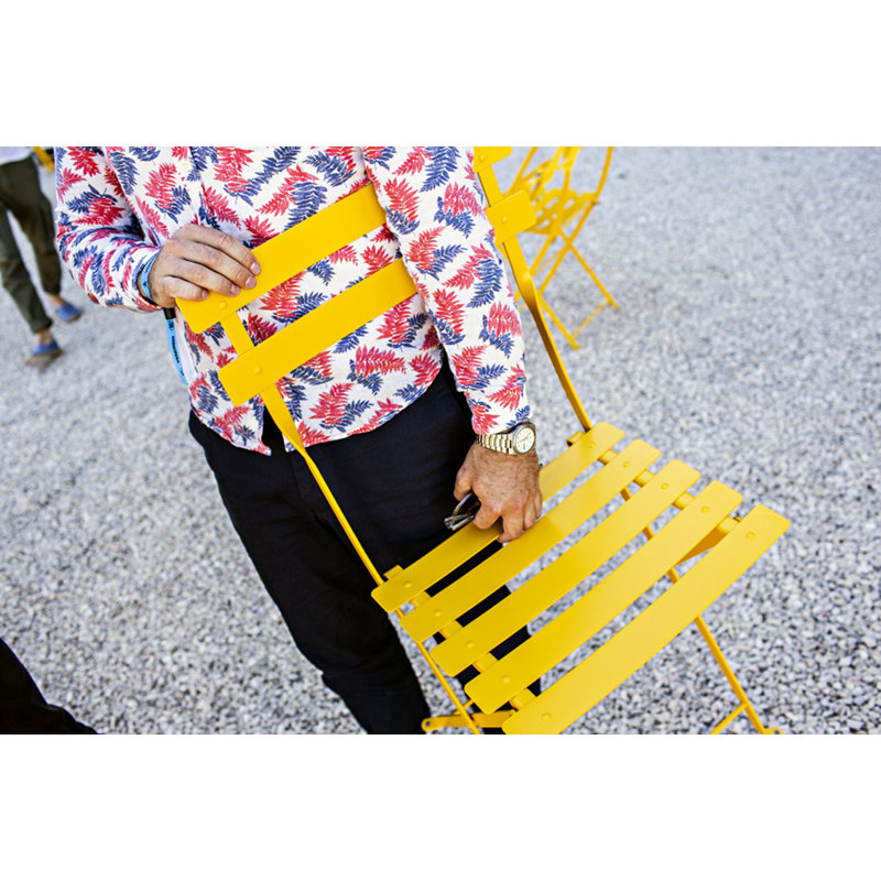 Bistro Outdoor, Frosted Lemon, 32.5" H x 15" W x 16.5" D