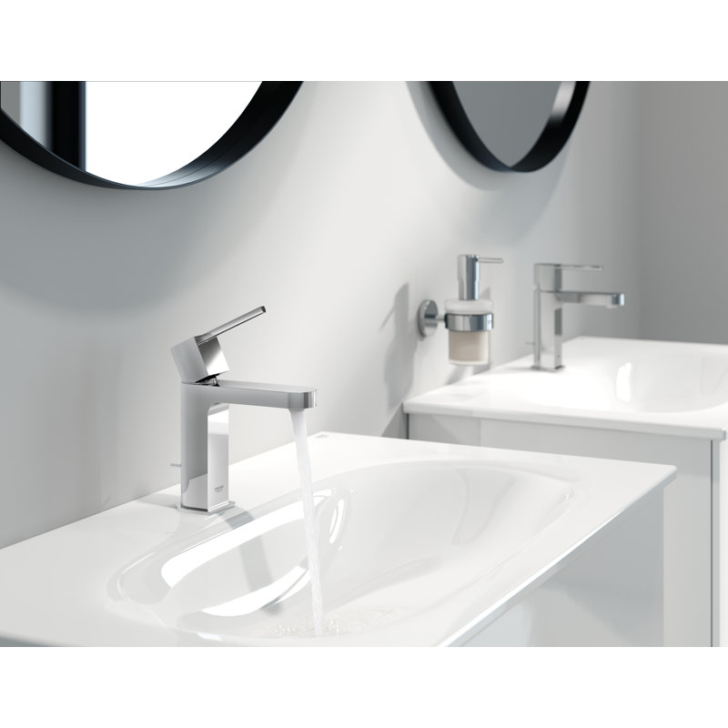 Plus Single Hole Bathroom Faucet with Drain Assembly, Starlight Chrome